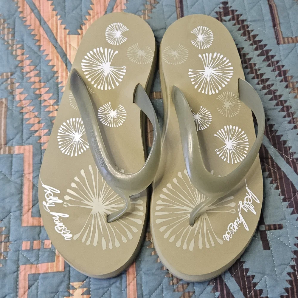NWOT Helly Hansen‎ Flip Flops